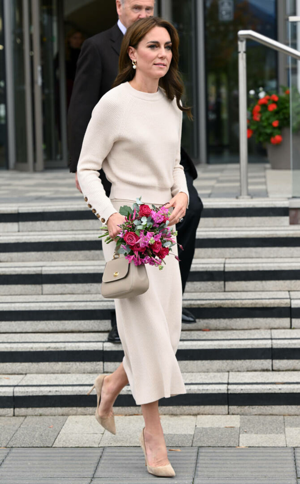 Prințesa Kate Middleton se îmbracă de la Piatra Neamț. ”Grația divină ne-a ajutat” GALERIE FOTO - Imaginea 8