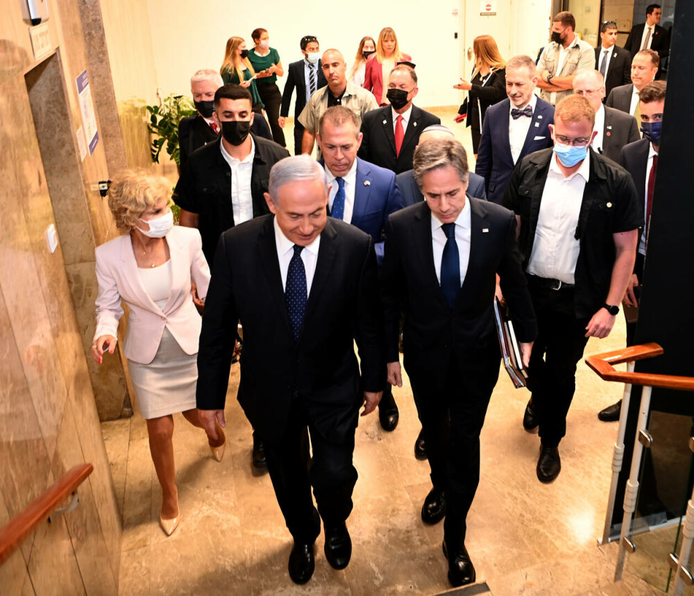 Blinken şi Netanyahu s-au adăpostit într-un buncăr. Sirenele de raid aerian au răsunat la Tel Aviv în timpul întâlnirii lor - Imaginea 4