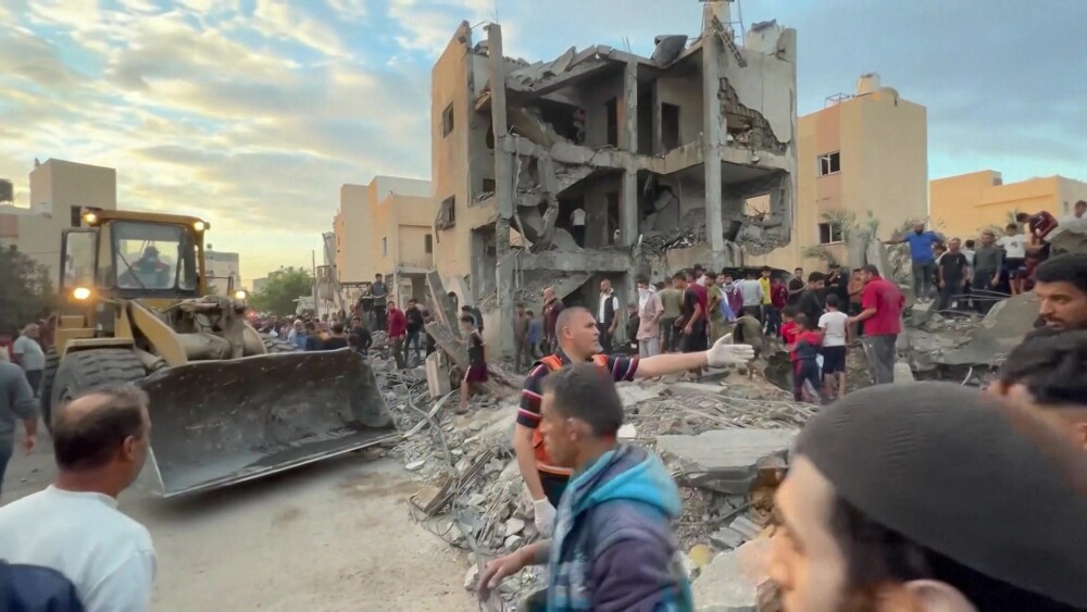 Serviciu secret european: Zeci de persoane, nu sute, au murit în explozia de la spitalul din Gaza - Imaginea 6
