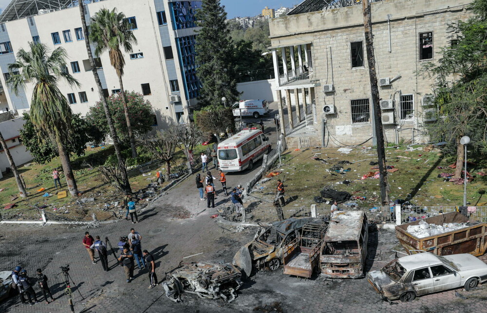 Serviciu secret european: Zeci de persoane, nu sute, au murit în explozia de la spitalul din Gaza - Imaginea 1