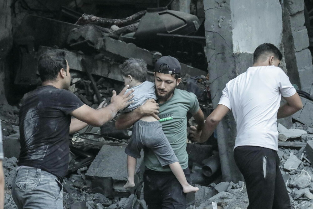 Peste 430 de persoane au murit în doar 24 de ore în Gaza. Bilanţul total începând cu 7 octombrie a trecut de 5.000 de morţi - Imaginea 11