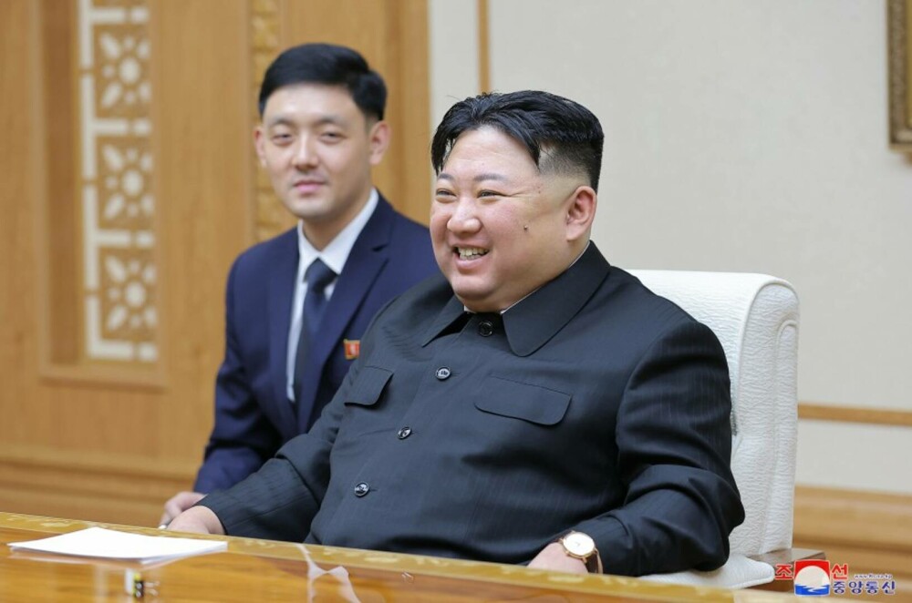 FOTO. Presa comunistă nord-coreeană: ”Respectabilul tovarăș Kim Jong Un a avut o întâlnire fericită cu Serghei Lavrov” - Imaginea 4