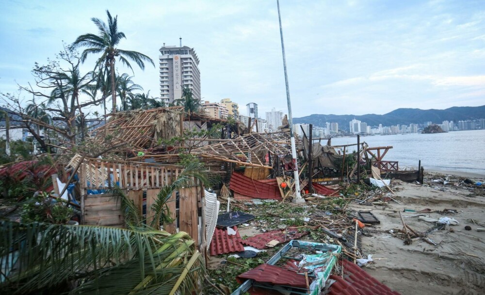 Aproape 100 de persoane au murit sau au dispărut în Acapulco, după uraganul Otis - Imaginea 5