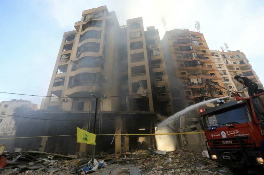 Israelul continuă bombardamentele în Liban. Cum arată acum Beirutul. GALERIE FOTO - Imaginea 8