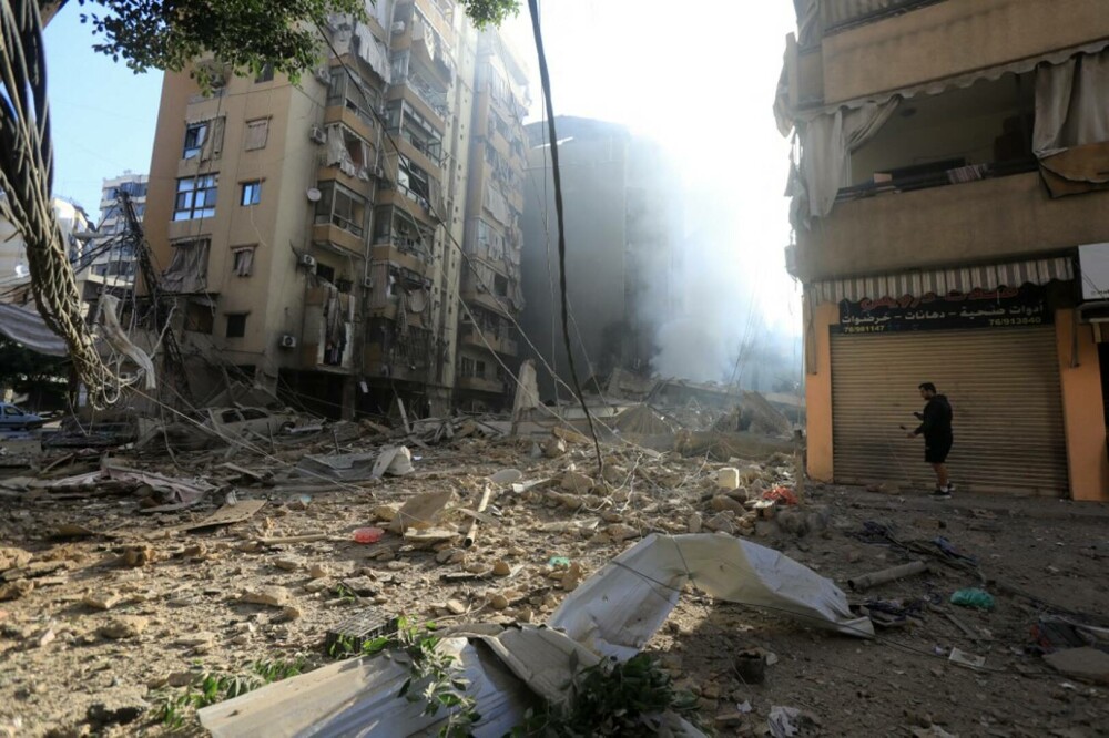 Israelul continuă bombardamentele în Liban. Cum arată acum Beirutul. GALERIE FOTO - Imaginea 14