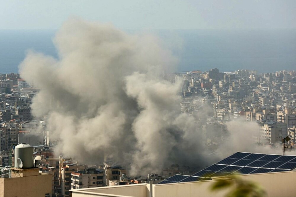 Israelul continuă bombardamentele în Liban. Cum arată acum Beirutul. GALERIE FOTO - Imaginea 19