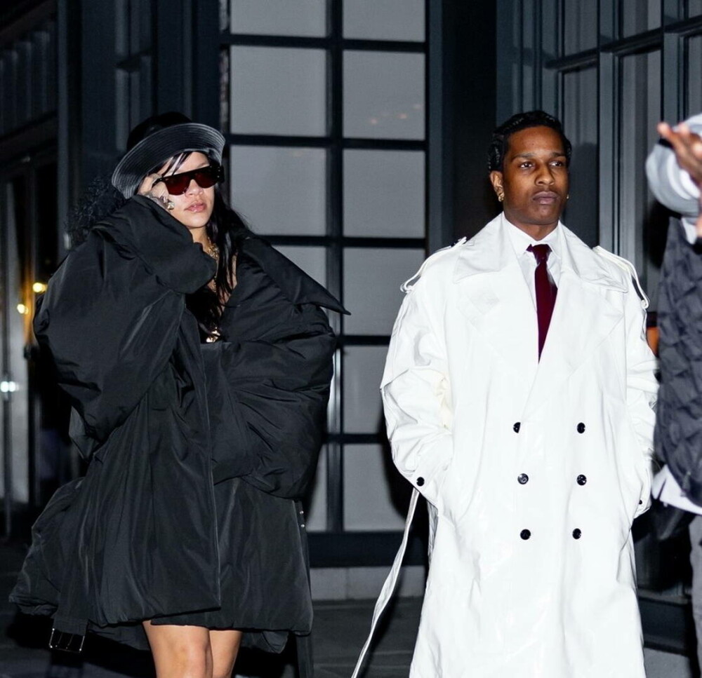 Rihanna și A$AP Rocky, cină romantică la un restaurant din New York. Cum au fost surprinși cei doi. GALERIE FOTO - Imaginea 27