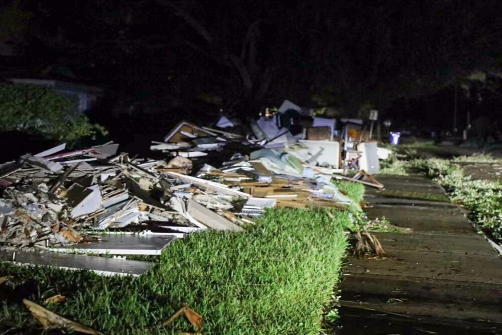 Uraganul Milton s-a dezlănțuit în Florida. Peste 2,5 milioane de locuinţe au rămas în beznă | GALERIE FOTO - Imaginea 6