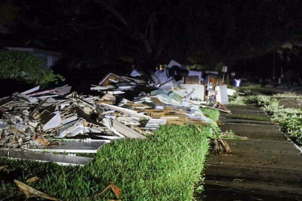 Uraganul Milton s-a dezlănțuit în Florida. Peste 2,5 milioane de locuinţe au rămas în beznă | GALERIE FOTO - Imaginea 8