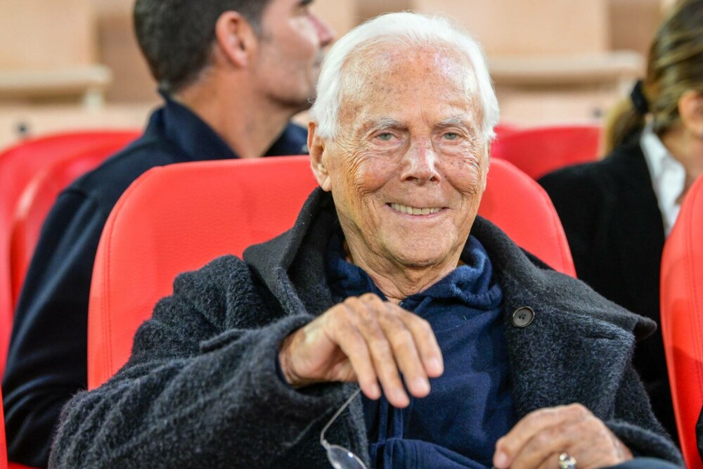 Cine a fost Giorgio Armani. Viața legendarului creator de modă Italian, în imagini | FOTO - Imaginea 2