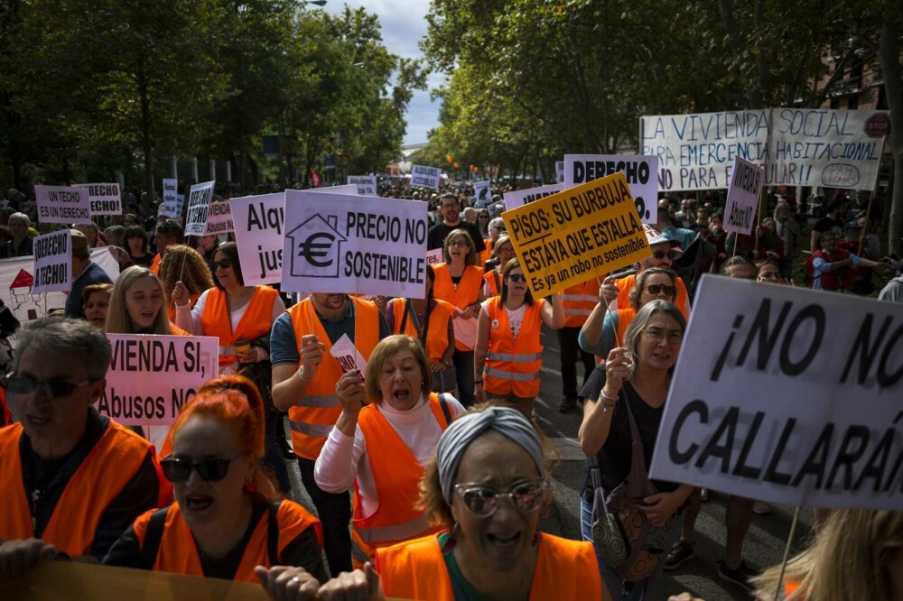 12.000 de oameni au protestat în Spania, nemulțumiți de preţurile locuinţelor. „Ne forţează să plecăm din oraşe”. FOTO&VIDEO - Imaginea 1