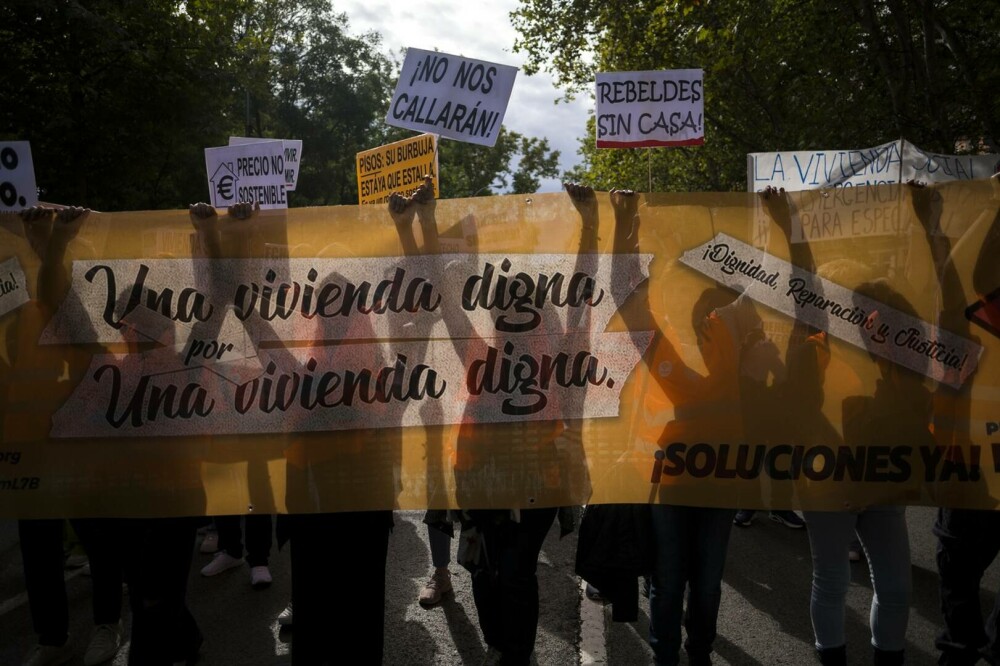 12.000 de oameni au protestat în Spania, nemulțumiți de preţurile locuinţelor. „Ne forţează să plecăm din oraşe”. FOTO&VIDEO - Imaginea 5