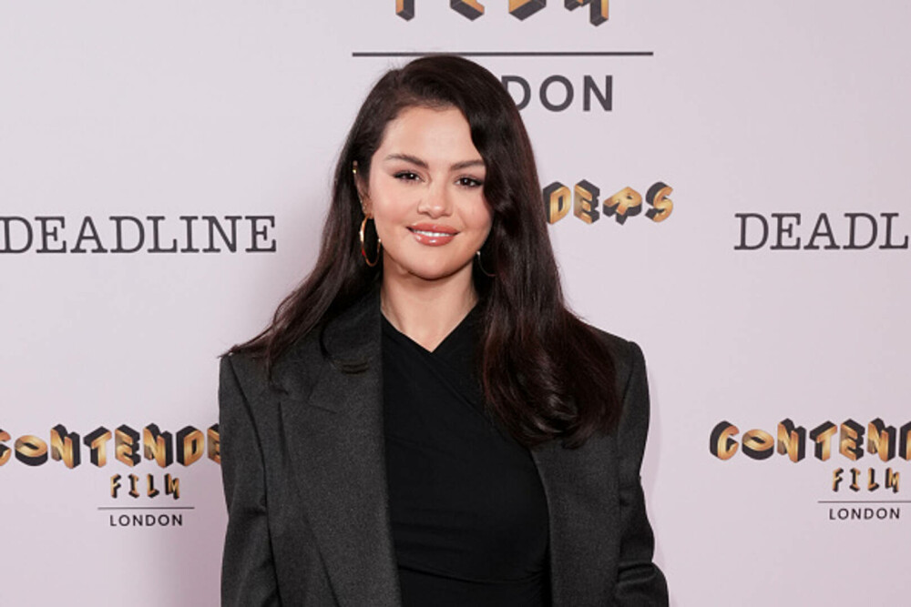 Selena Gomez, apariție elegantă în New York. Ce ținută a purtat la proiecția comediei muzicale 