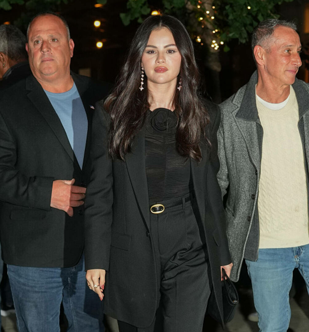 Selena Gomez, apariție elegantă în New York. Ce ținută a purtat la proiecția comediei muzicale 