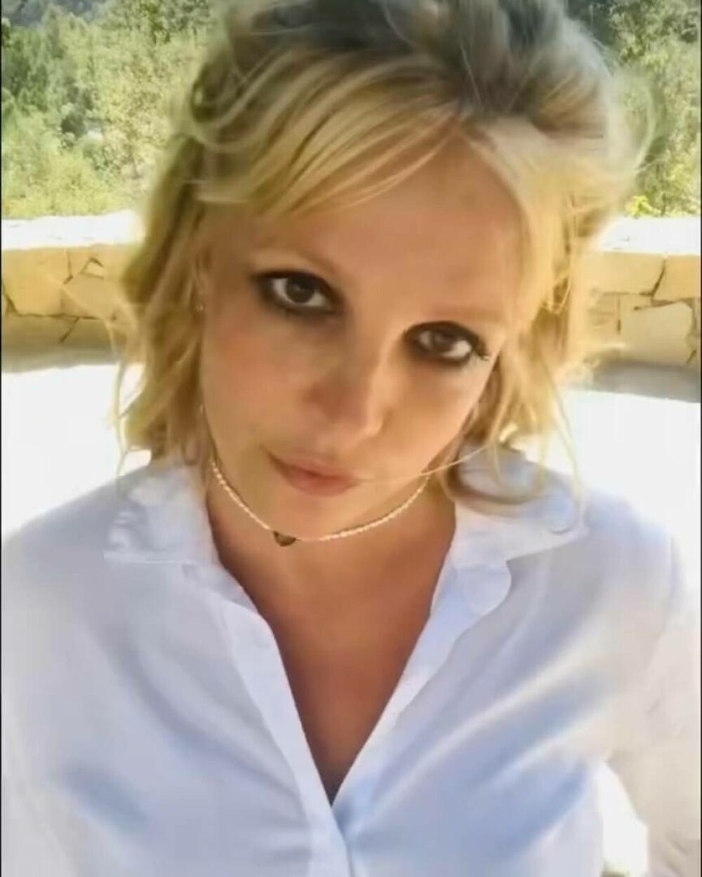 Britney Spears și-a șocat, din nou fanii, după ce a anunțat că s-a măritat cu ea însăși. GALERIE FOTO - Imaginea 6