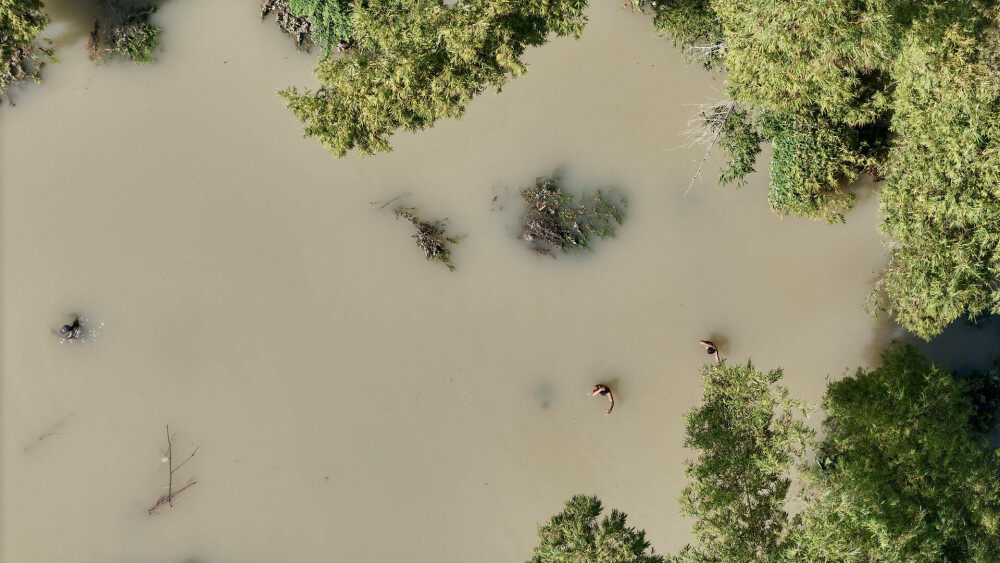 Furtuna tropicală Trami a lăsat în urma sa cel puţin 100 de morţi în Filipine. FOTO - Imaginea 3