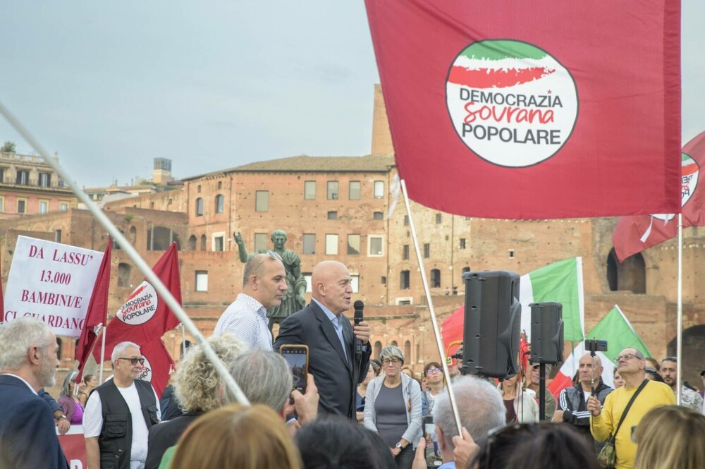 Proteste de amploare în Italia. Zeci de mii oameni cer pacea în Fâşia Gaza şi Ucraina. FOTO - Imaginea 5