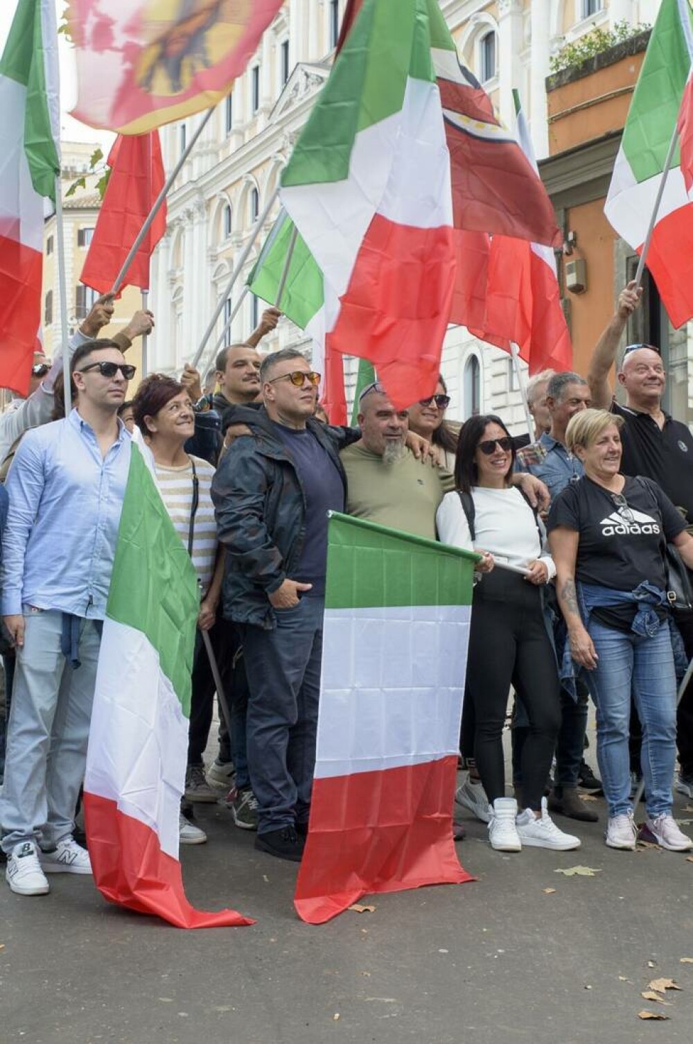 Proteste de amploare în Italia. Zeci de mii oameni cer pacea în Fâşia Gaza şi Ucraina. FOTO - Imaginea 8