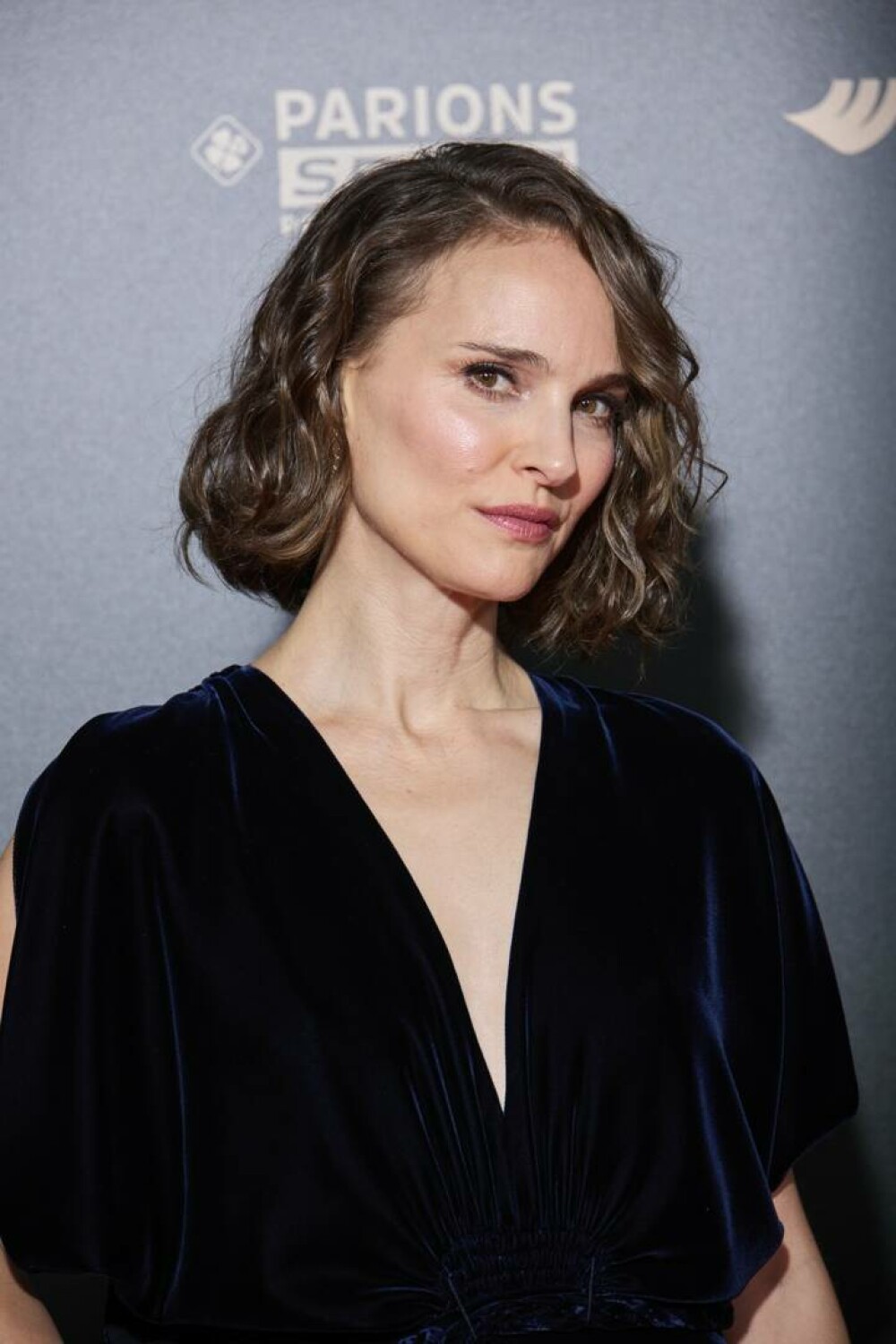 Natalie Portman, plină de eleganță la Gala Balonului de Aur. A premiat-o pe cea mai bună fotbalistă a lumii. FOTO - Imaginea 8