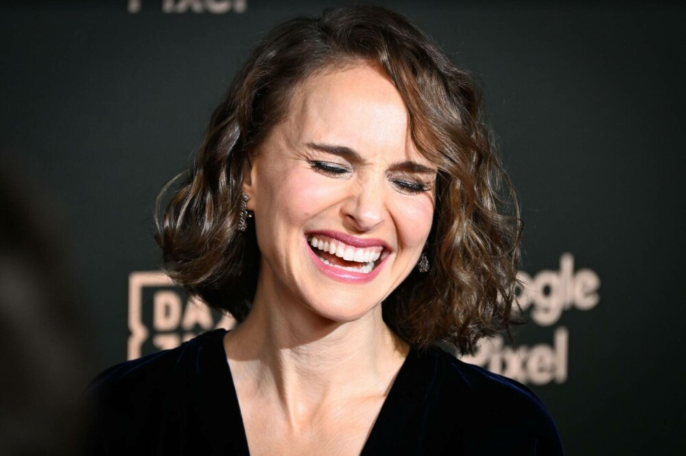 Natalie Portman, plină de eleganță la Gala Balonului de Aur. A premiat-o pe cea mai bună fotbalistă a lumii. FOTO - Imaginea 13