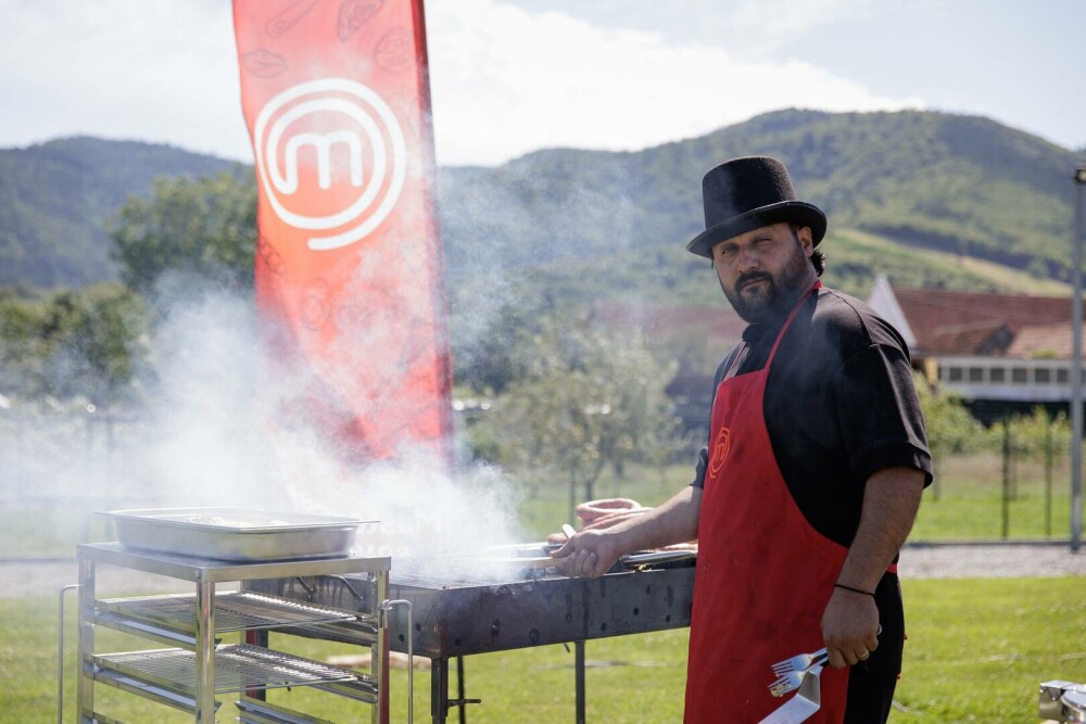 Pentru prima dată în acest sezon, concurenții MasterChef gătesc în afara bucătăriei. Ediția de luni a fost lider de audiență - Imaginea 4