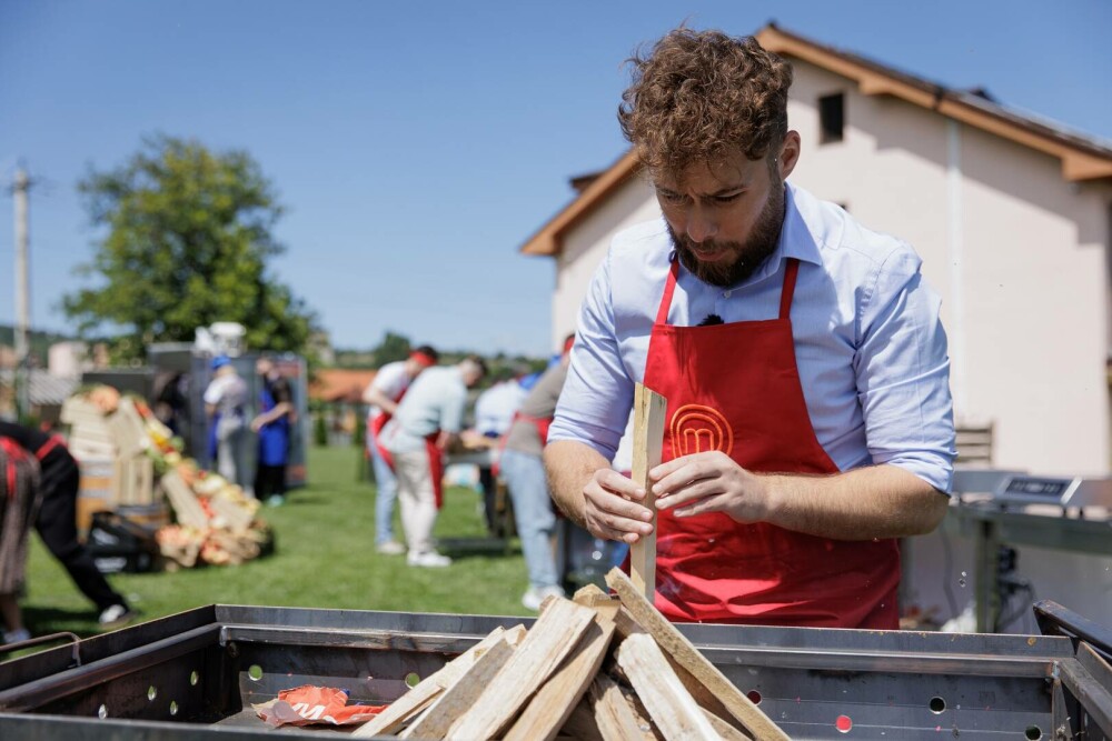 Pentru prima dată în acest sezon, concurenții MasterChef gătesc în afara bucătăriei. Ediția de luni a fost lider de audiență - Imaginea 6