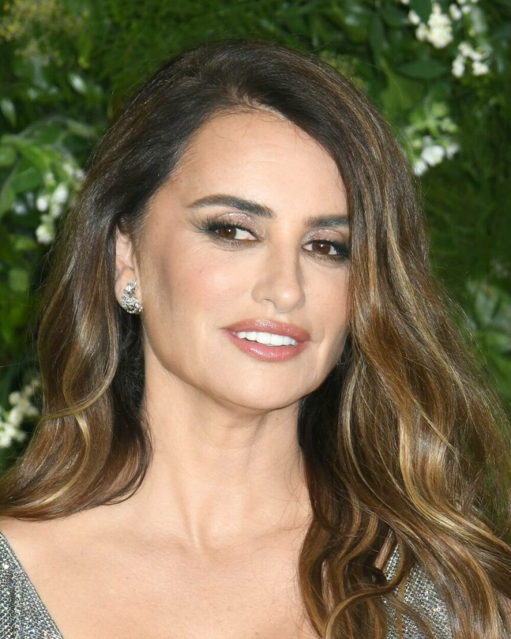 Penelope Cruz și Salma Hayek s-au întrecut în rochii spectaculoase la un eveniment monden. GALERIE FOTO - Imaginea 23