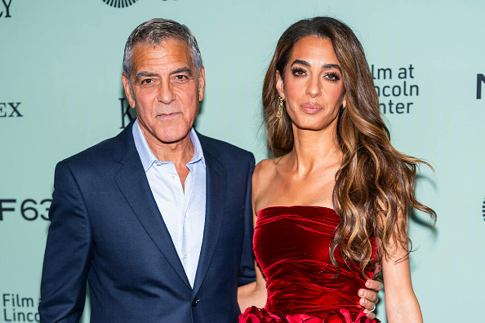 Amal Clooney, schimbare surprinzătoare de look. Cum arată soția lui George Clooney după ce s-a tuns. FOTO - Imaginea 15