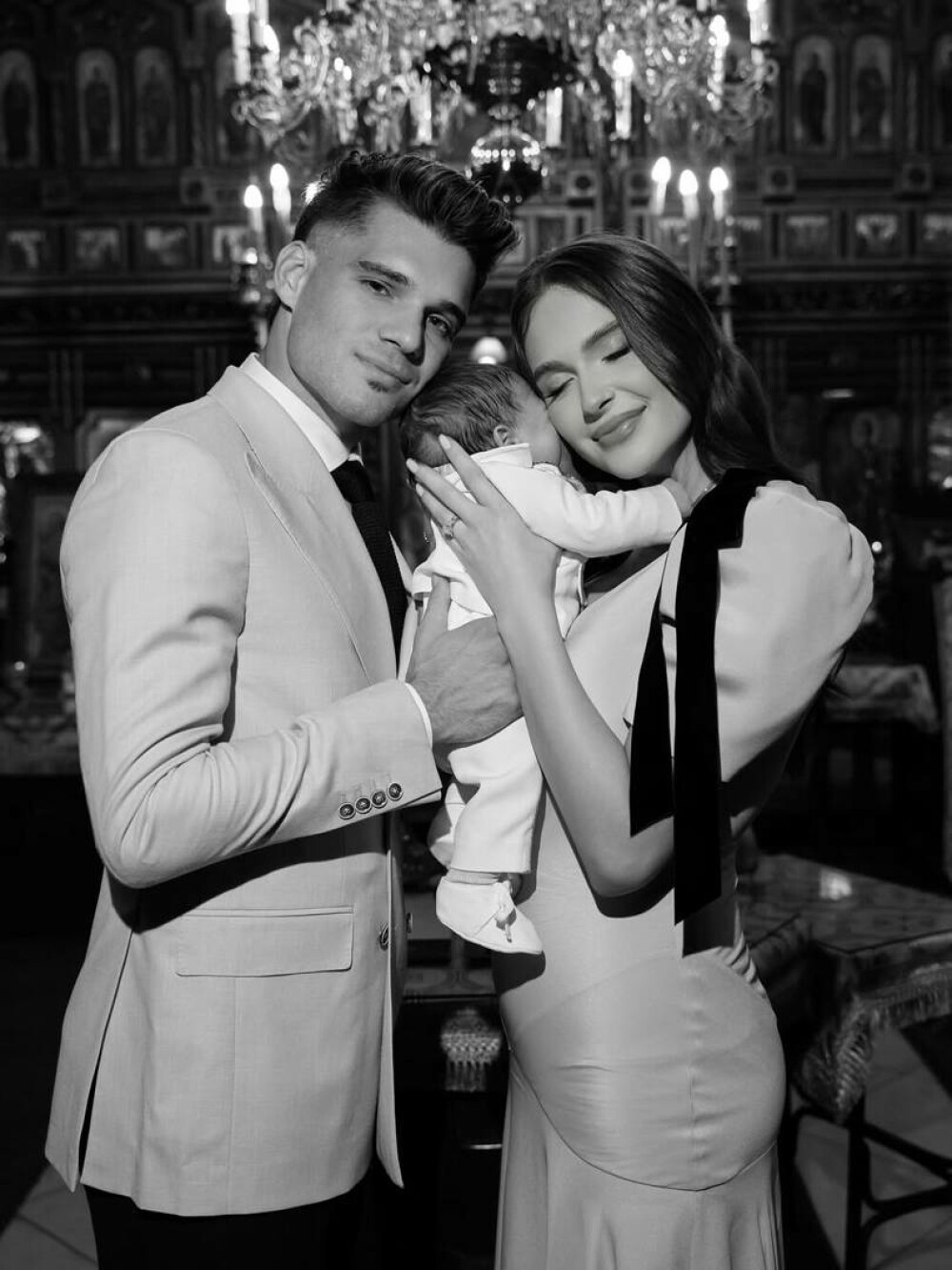 Ianis și Elena Hagi și-au botezat copilul. Primele imagini cu micuțul Giorgios. GALERIE FOTO - Imaginea 6