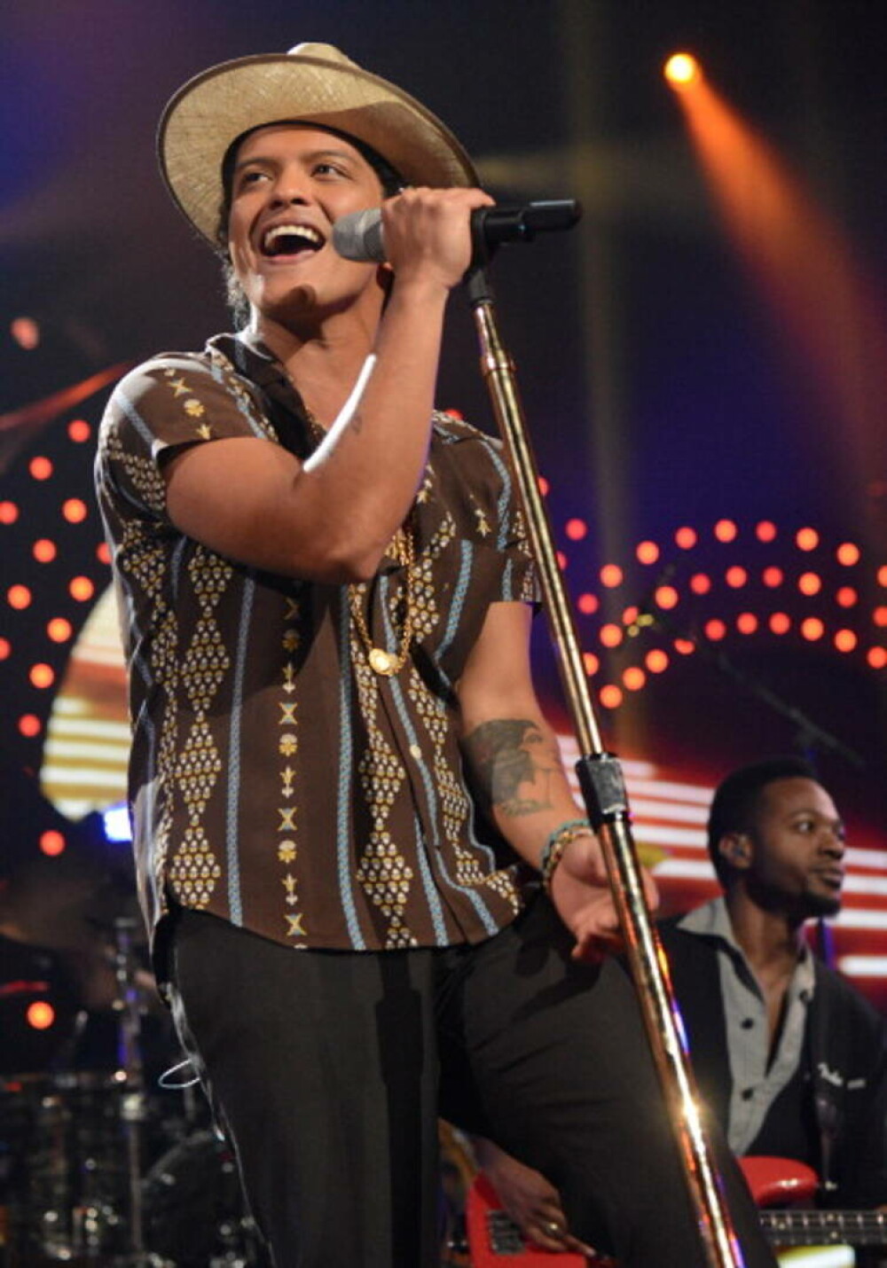 Bruno Mars împlineşte 40 de ani. Detalii neștiute despre viața artistului. GALERIE FOTO - Imaginea 13