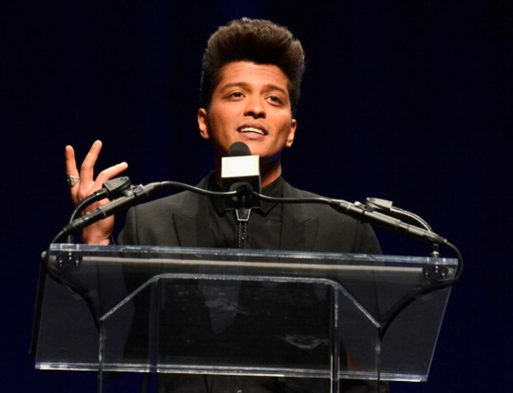 Bruno Mars împlineşte 40 de ani. Detalii neștiute despre viața artistului. GALERIE FOTO - Imaginea 16