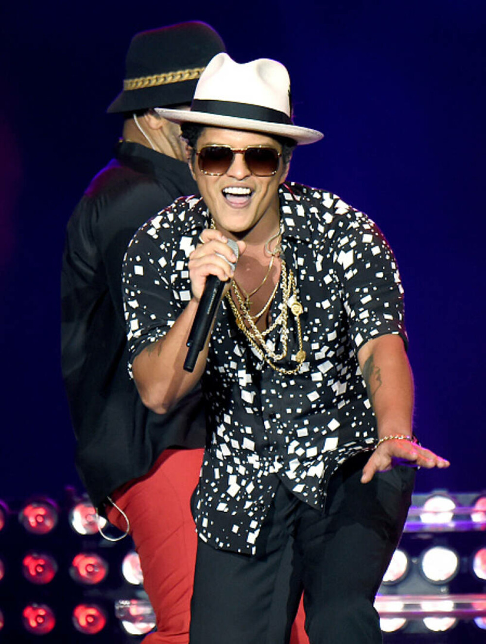 Bruno Mars împlineşte 40 de ani. Detalii neștiute despre viața artistului. GALERIE FOTO - Imaginea 19