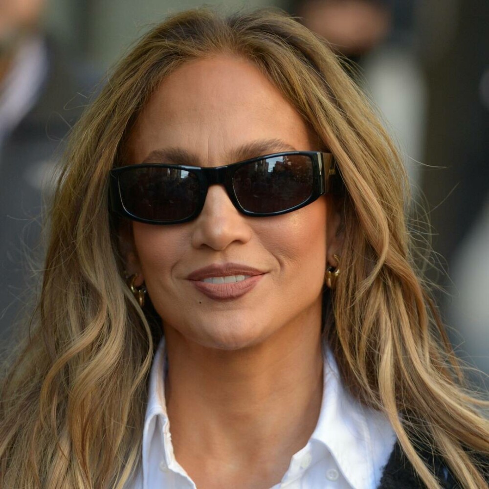 Jennifer Lopez, apariție inedită în New York. Ținuta cu care a atras toate privirile. GALERIE FOTO - Imaginea 2