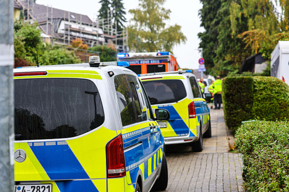 Primăriţa unui oraș din Germania ar fi fost înjunghiată de fiica sa adoptivă de 17 ani. Tânăra a sunat la poliție. FOTO&VIDEO - Imaginea 10