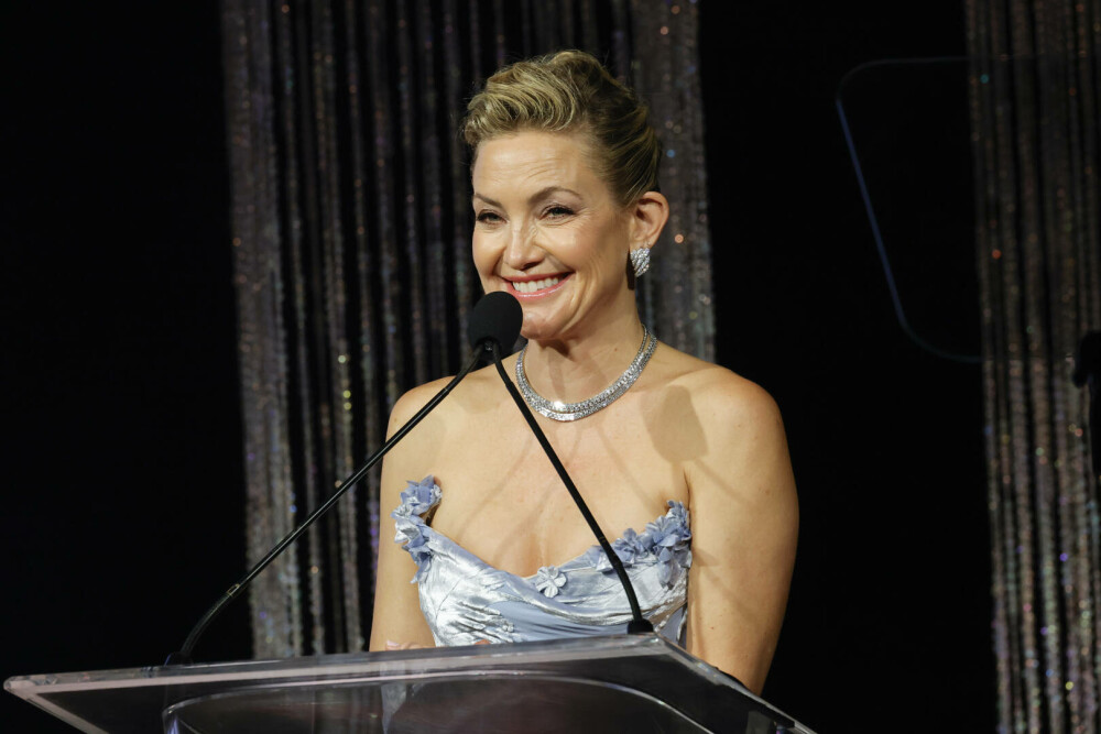 Kate Hudson, apariție spectaculoasă la un eveniment monden. Ce ținută a ales actrița. GALERIE FOTO - Imaginea 10
