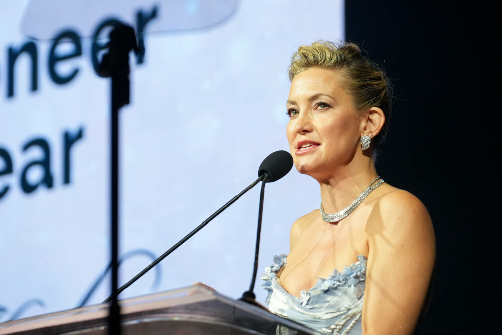 Kate Hudson, apariție spectaculoasă la un eveniment monden. Ce ținută a ales actrița. GALERIE FOTO - Imaginea 22