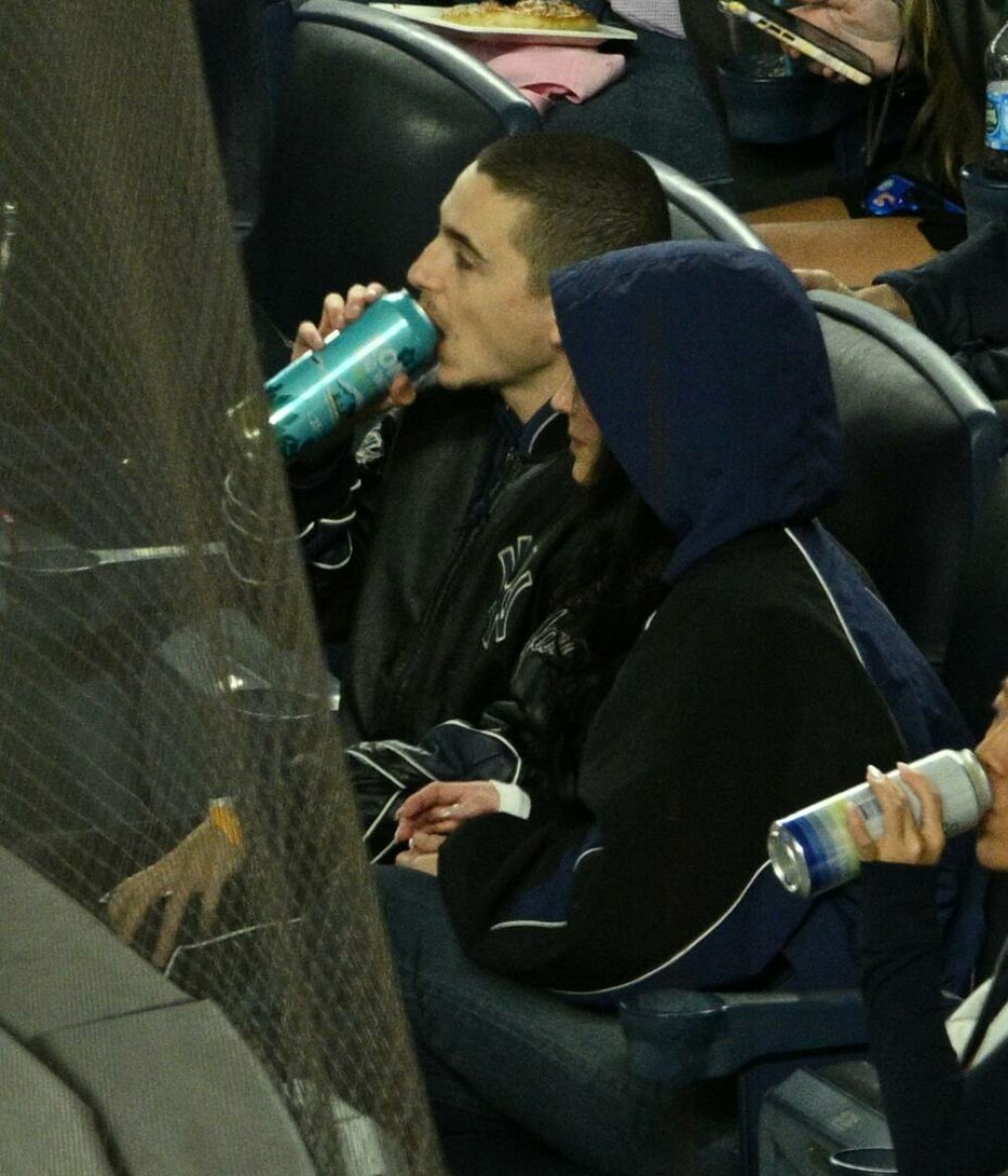 Timothée Chalamet, schimbare radicală de look. Cum arată acum actorul. GALERIE FOTO - Imaginea 13