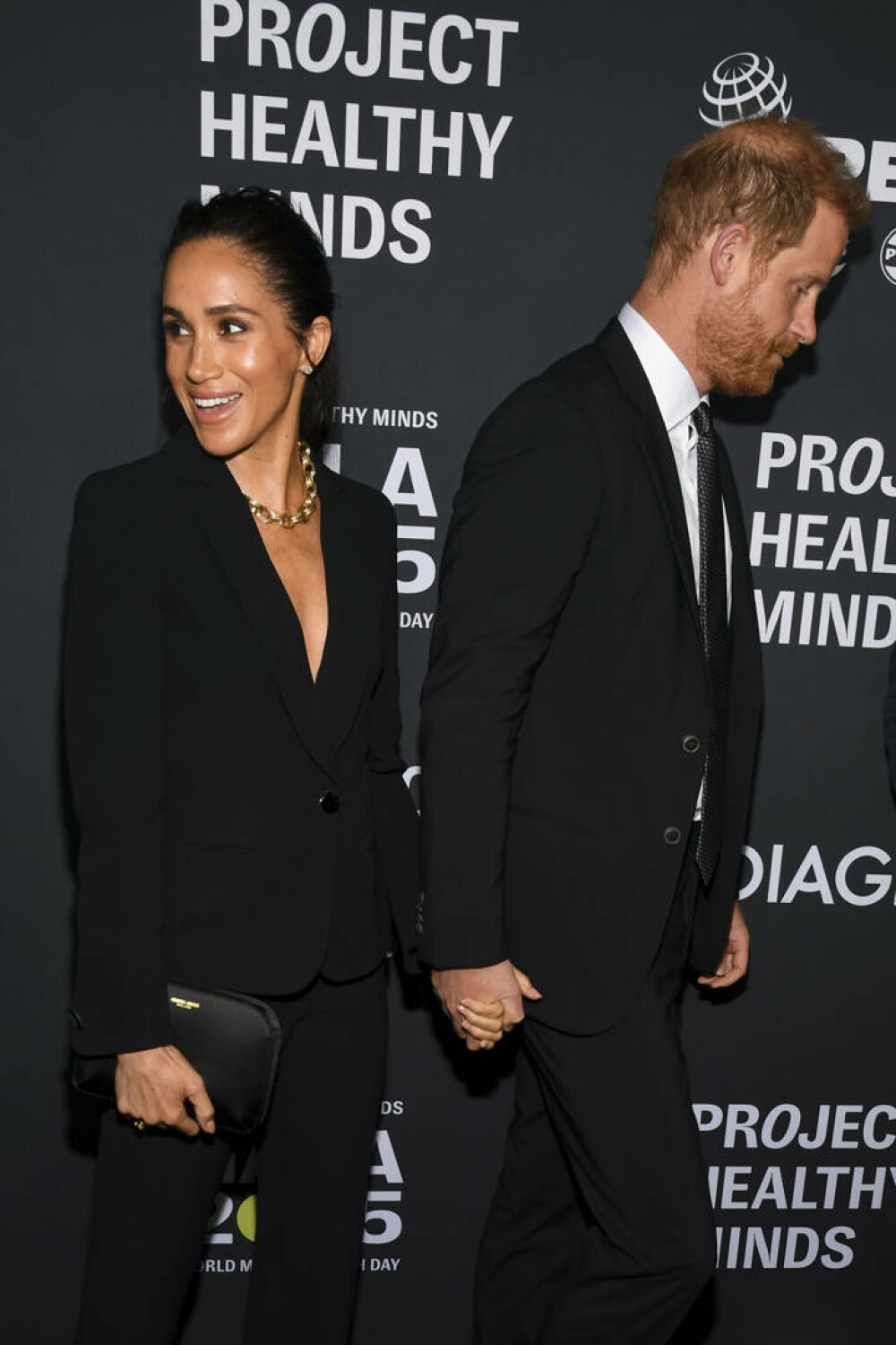 Meghan Markle şi Prinţul Harry, apariţie elegantă pe covorul roşu la Gala Zilei Mondiale a Sănătăţii Mintale. GALERIE FOTO - Imaginea 8