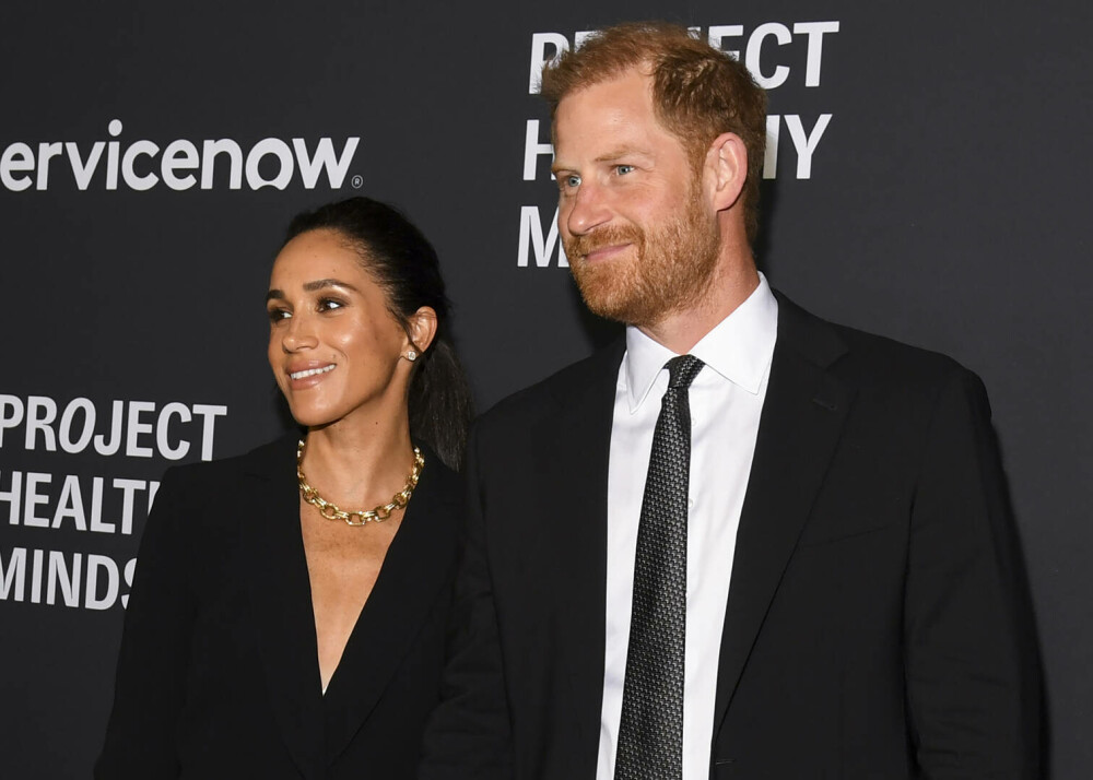 Meghan Markle şi Prinţul Harry, apariţie elegantă pe covorul roşu la Gala Zilei Mondiale a Sănătăţii Mintale. GALERIE FOTO - Imaginea 9