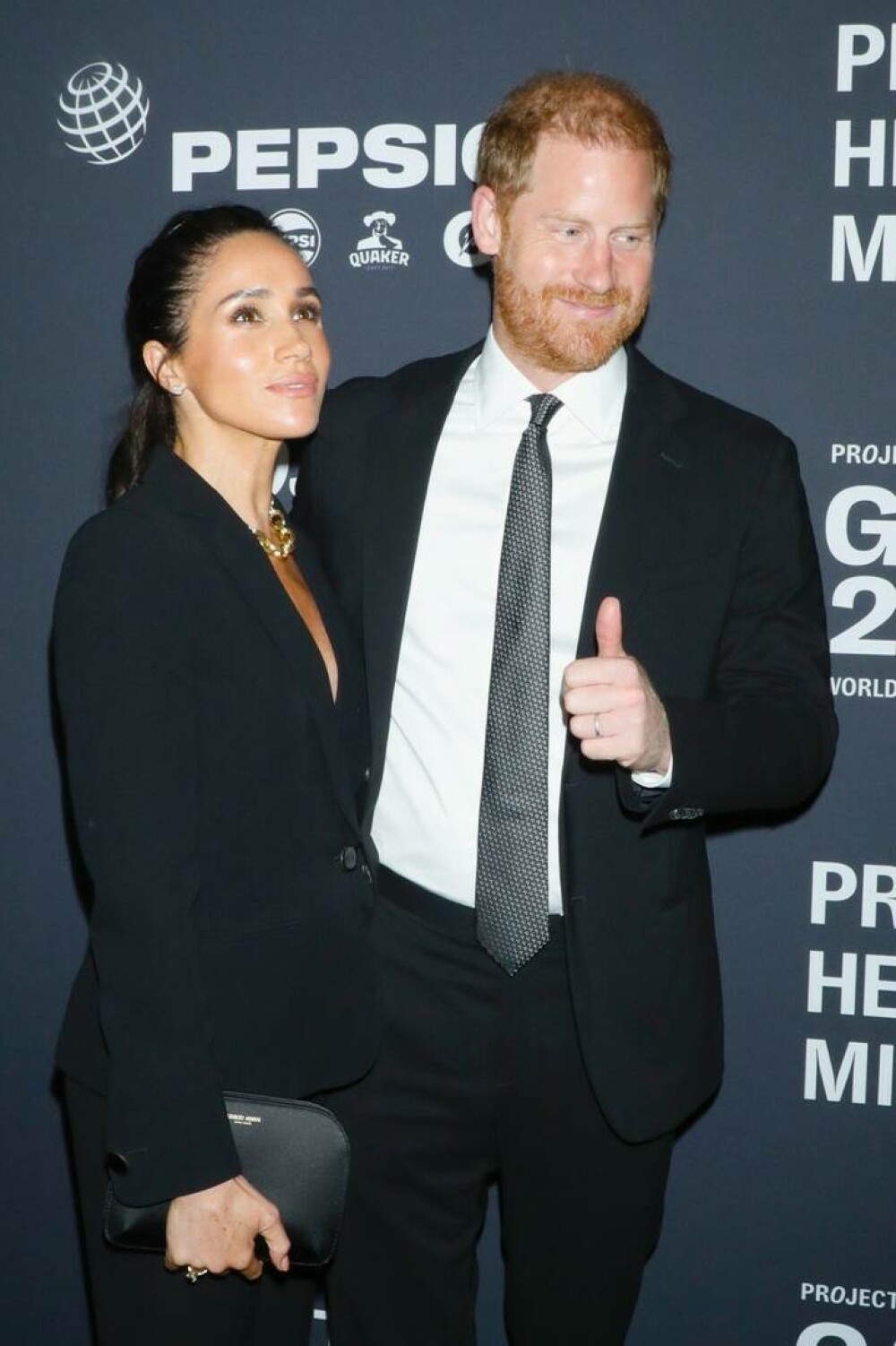 Meghan Markle şi Prinţul Harry, apariţie elegantă pe covorul roşu la Gala Zilei Mondiale a Sănătăţii Mintale. GALERIE FOTO - Imaginea 12