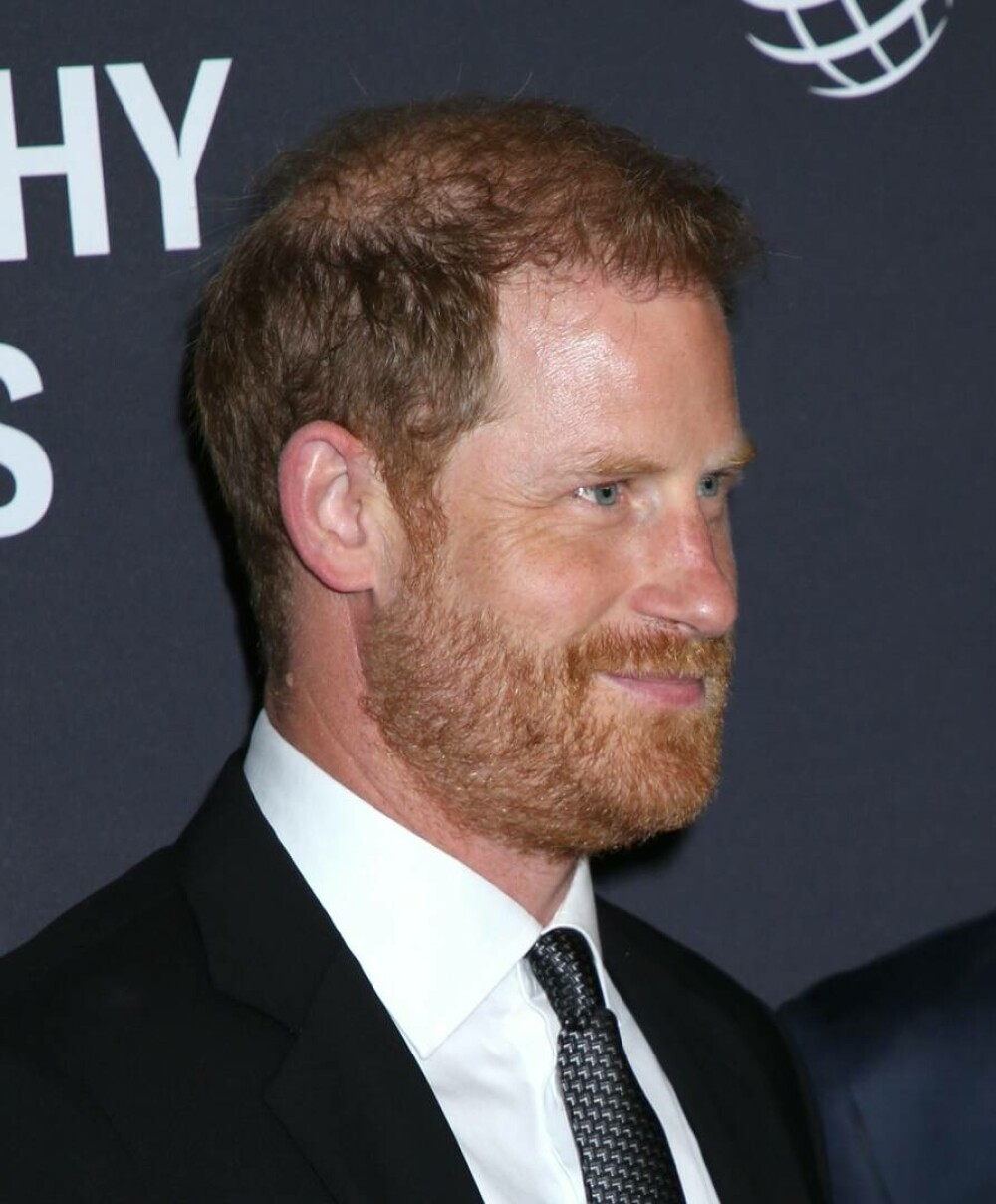 Meghan Markle şi Prinţul Harry, apariţie elegantă pe covorul roşu la Gala Zilei Mondiale a Sănătăţii Mintale. GALERIE FOTO - Imaginea 14