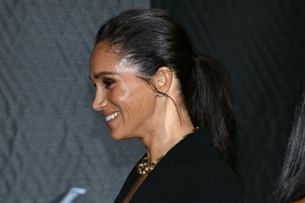 Meghan Markle şi Prinţul Harry, apariţie elegantă pe covorul roşu la Gala Zilei Mondiale a Sănătăţii Mintale. GALERIE FOTO - Imaginea 17