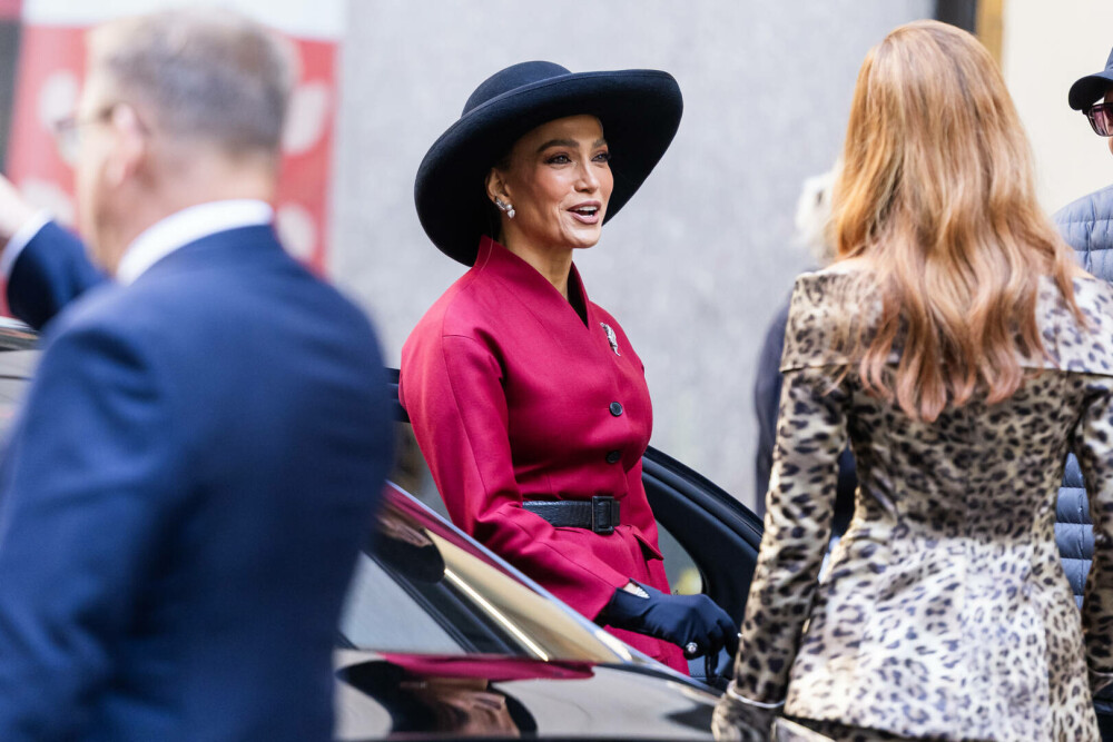 Jennifer Lopez, apariție inedită în New York. Ce ținută a purtat artista. GALERIE FOTO - Imaginea 5