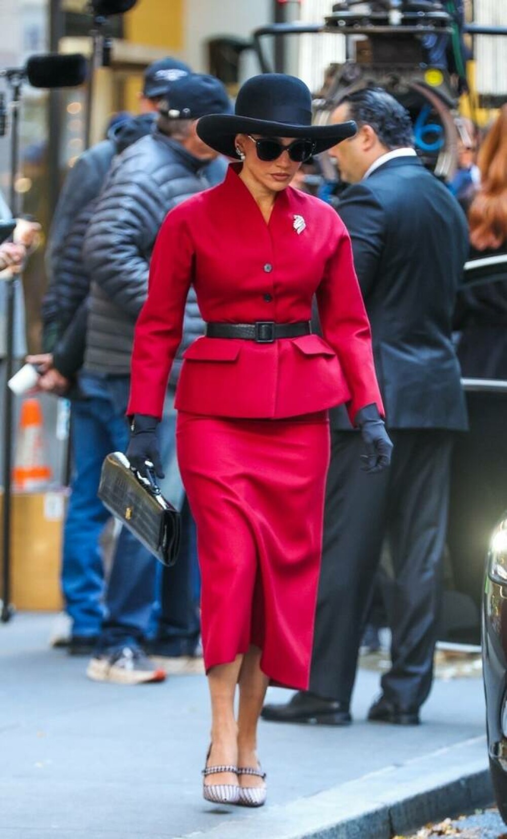 Jennifer Lopez, apariție inedită în New York. Ce ținută a purtat artista. GALERIE FOTO - Imaginea 21