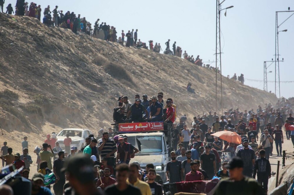 Mărturia emoționantă a unui palestinian revenit în Gaza: Am avut impresia că am intrat într-un oraş fantomă. Încă ne e teamă - Imaginea 7