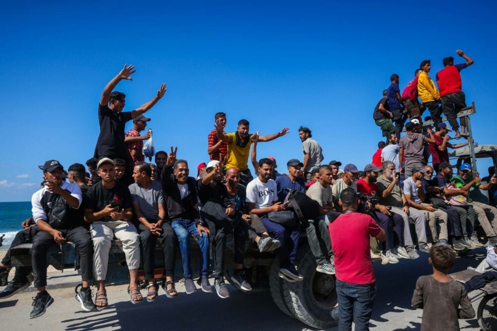 Mărturia emoționantă a unui palestinian revenit în Gaza: Am avut impresia că am intrat într-un oraş fantomă. Încă ne e teamă - Imaginea 6