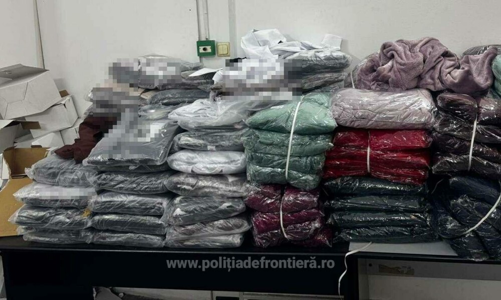 Captură de aproape 873.000 de lei în Giurgiu. Ce ascundeau mai mulți pasageri în patru autocare venite din Turcia. FOTO - Imaginea 2