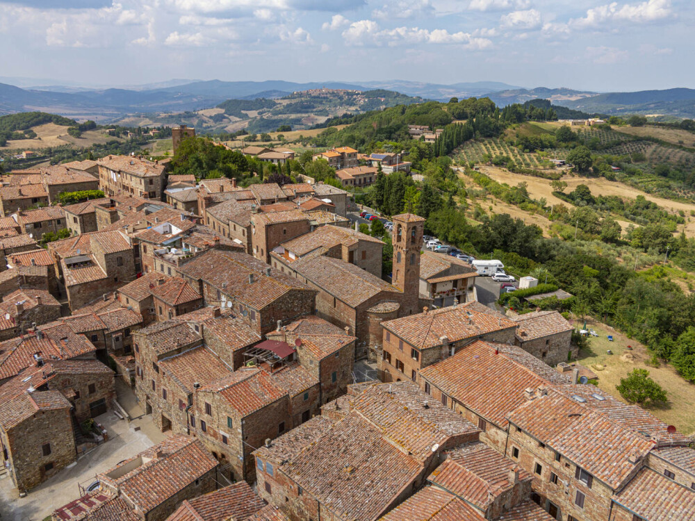 Un sat din Toscana oferă până la 20.000 de euro celor care se mută acolo. Și chiriașii primesc bani - Imaginea 5