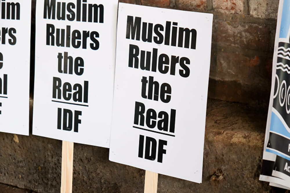 Proteste la Londra. Zeci de mii de oameni cer ”o pace justă