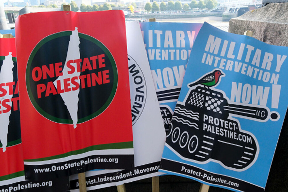 Proteste la Londra. Zeci de mii de oameni cer ”o pace justă